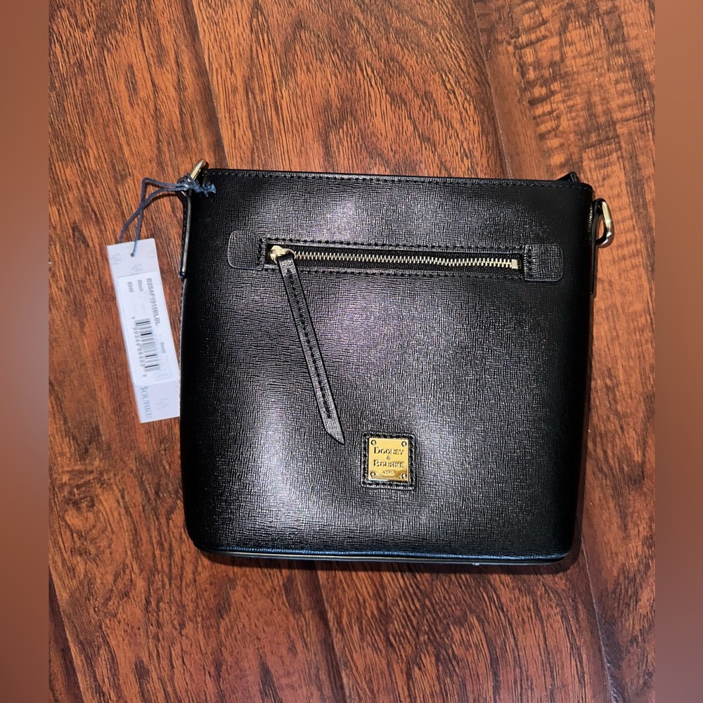 Dooney and bourke purse